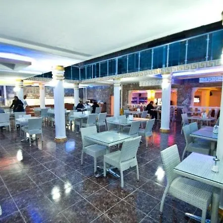 Szálloda Flora Palm