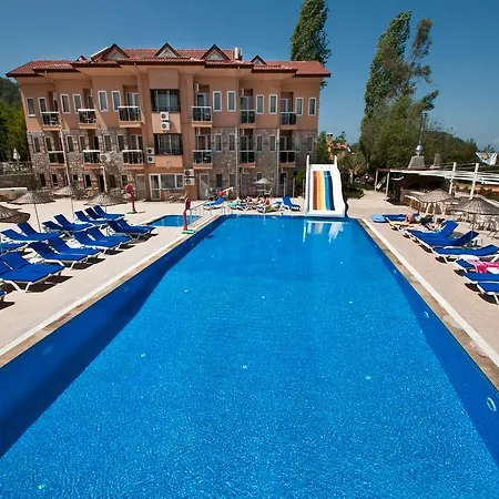 Flora Palm Hotel 4*