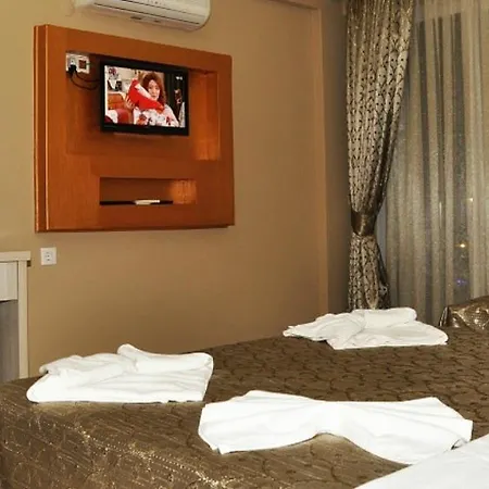 Flora Palm Hotell